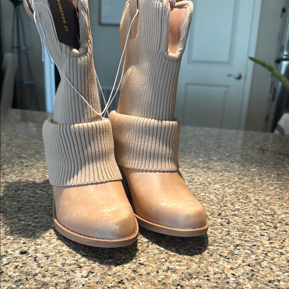 Stylish Blush pink  Women's Boots